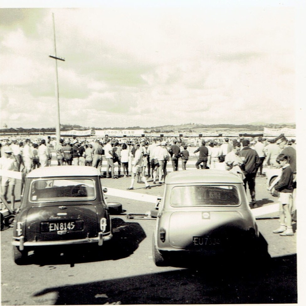Name:  Mini's Pukekohe 1967 -68, Right Frank Hamlins sprint. #3, CCI01092015 (2).jpg
Views: 3108
Size:  185.0 KB