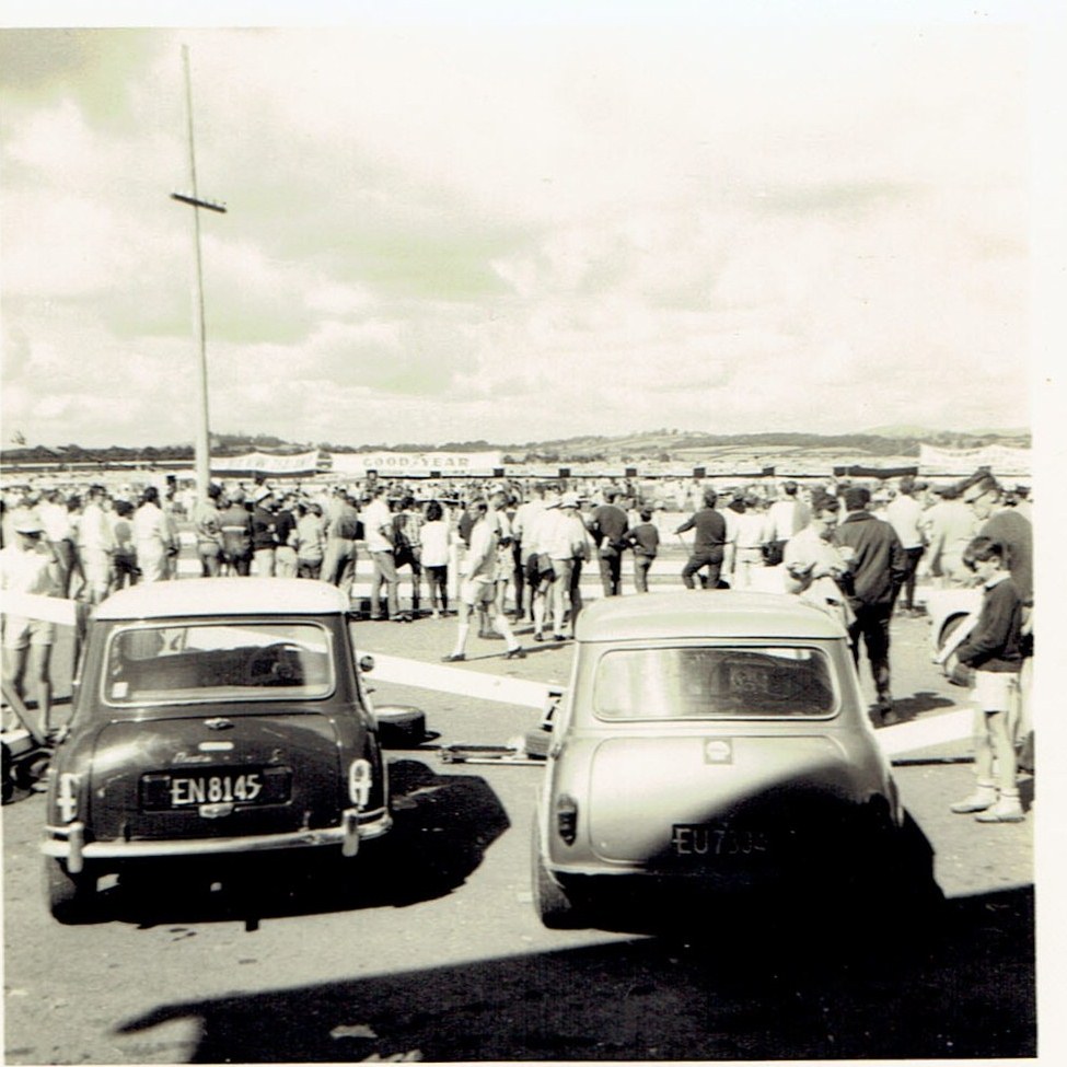 Name:  Mini's Pukekohe 1967 -68, Right Frank Hamlins sprint. #3, CCI01092015 (2).jpg
Views: 2732
Size:  185.0 KB