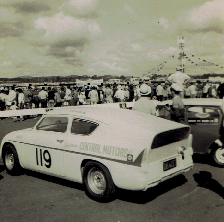 Name:  Pukekohe Jan 1968 GP #13, Lotus Anglia Frank Radisich v2, CCI17102015 (2).jpg
Views: 2770
Size:  168.3 KB