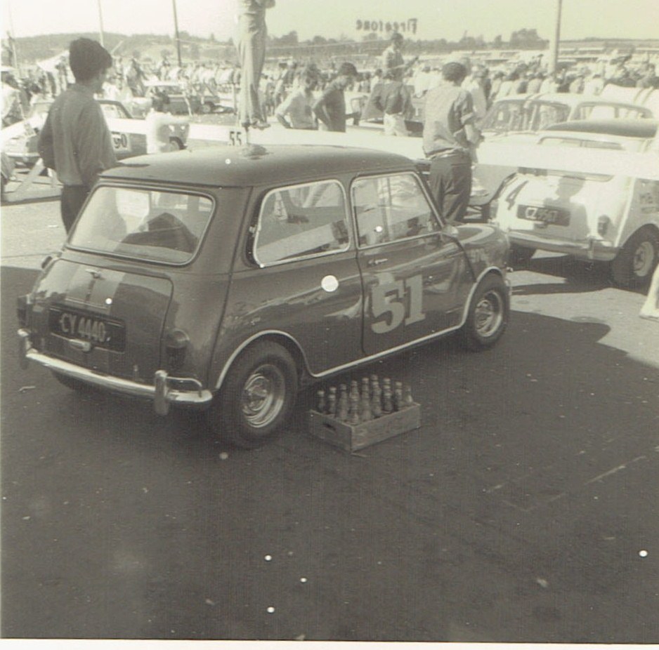 Name:  Pukekohe Jan 1968 GP #16 Morris Cooper 970 S Alan Boyle  - Coca Cola v2,  CCCI17102015_0003 (2).jpg
Views: 2860
Size:  168.1 KB