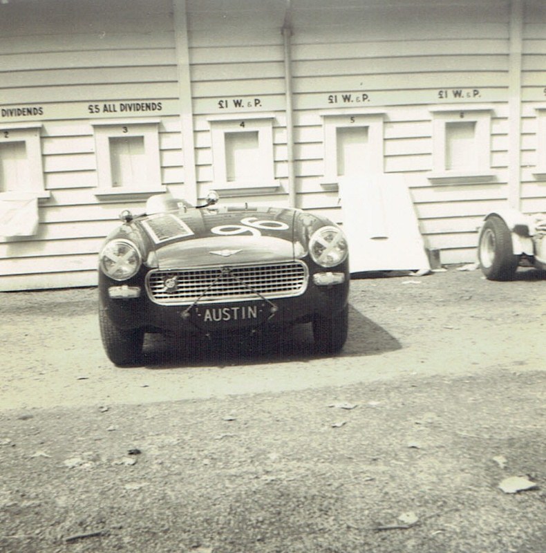 Name:  Pukekohe Jan 1968 GP #18  Austin Healey Sprite Rodger Anderson v2 CCI17102015_0005 (2) (790x800).jpg
Views: 2775
Size:  169.5 KB