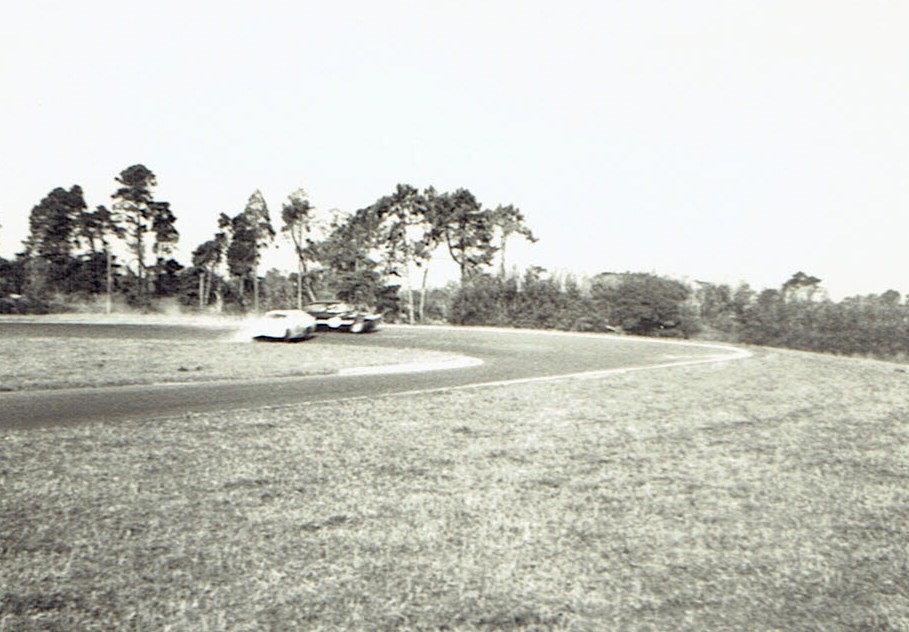 Name:  Pukekohe 1967 #8 Zephyr Corvette and Anglia -sideways v3, CCI20102015_0004 (2).jpg
Views: 2236
Size:  137.7 KB