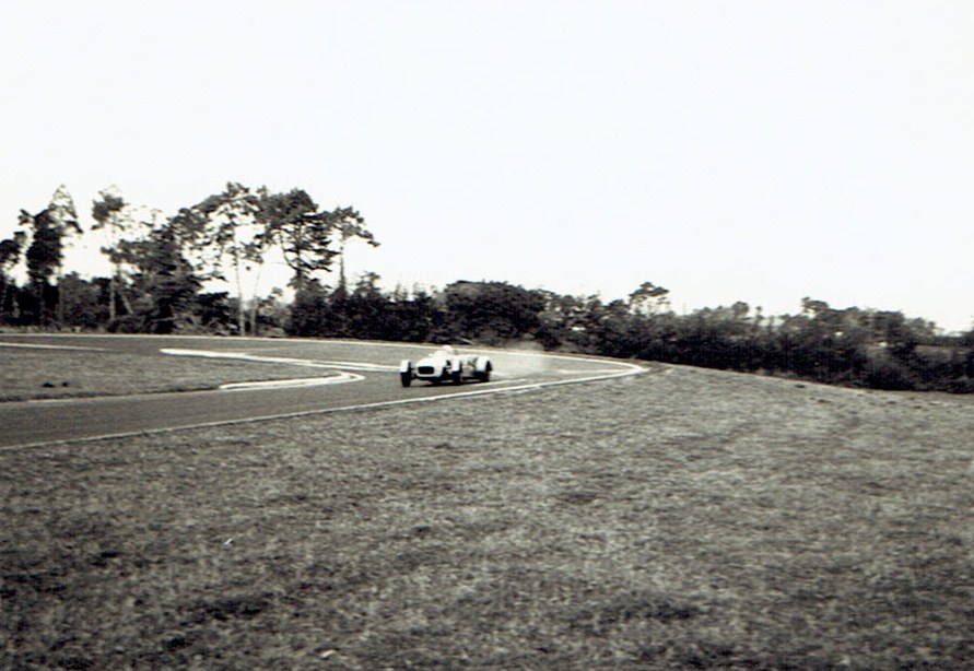 Name:  Pukekohe Dec 1966 #15 Lotus 7 view 2, v3, CCI21102015_0001 (2).jpg
Views: 2076
Size:  130.7 KB