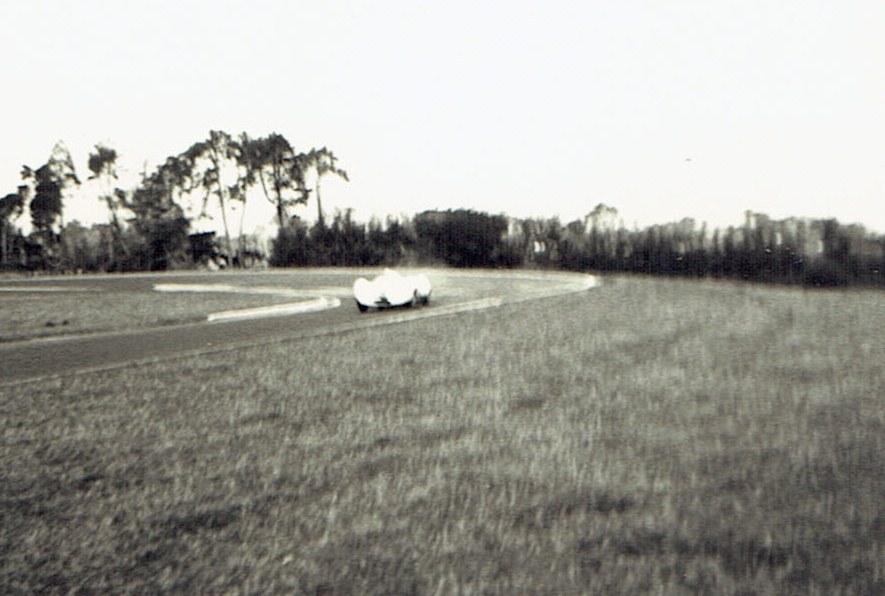 Name:  Pukekohe Dec 1966 #23 Sports car  2 v3, CCI21102015_0010 (2).jpg
Views: 2429
Size:  116.5 KB