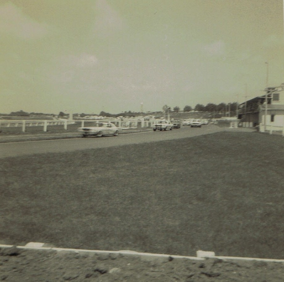 Name:  Pukekohe Nov 1967 #4 Mustangs  2, v2, CCI23102015_0001 (2).jpg
Views: 1785
Size:  137.9 KB