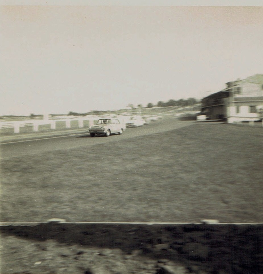 Name:  Pukekohe Nov 1967 # 5  Cortina  v2, CCI23102015_0002 (2).jpg
Views: 2154
Size:  142.8 KB