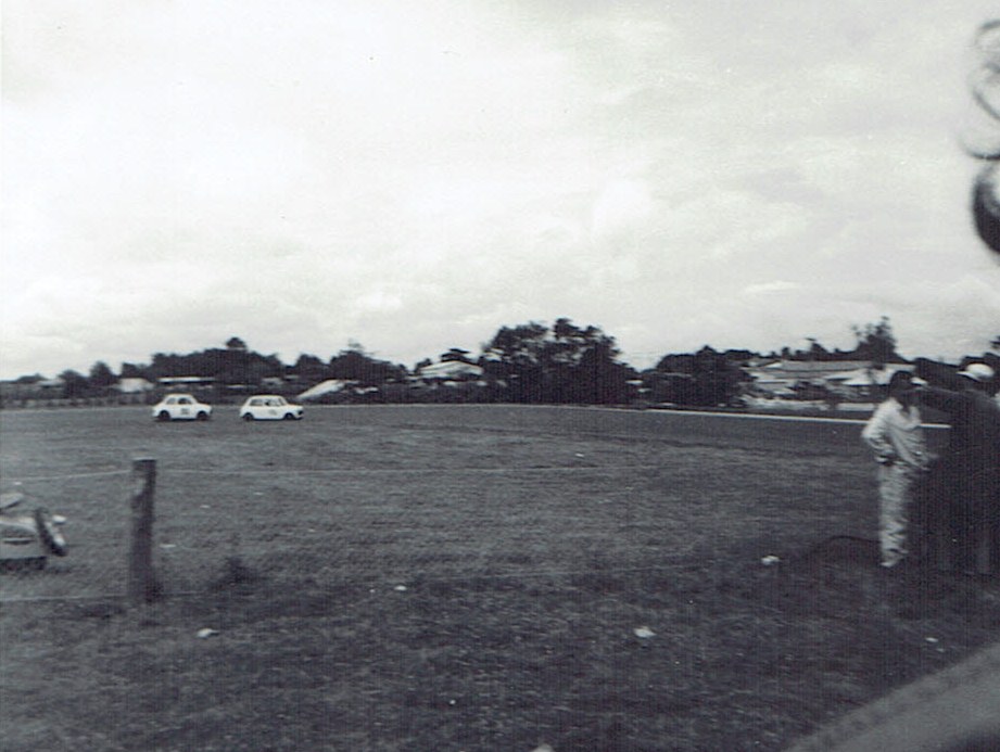 Name:  Pukekohe Jan 1967 GP #6, Mini & Fiat v3,  CCI26102015_0005 (2).jpg
Views: 1830
Size:  127.6 KB