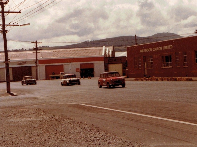 Name:  Dunedin Festival 1984 # 28 more Minis v2, CCI27102015_0001 (2) (800x596).jpg
Views: 4056
Size:  141.1 KB