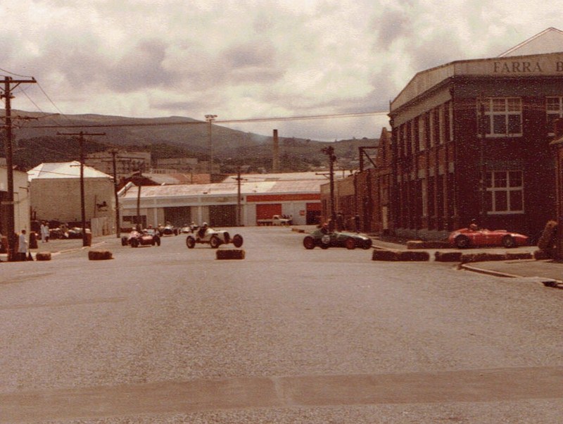 Name:  Dunedin Festival 1984 #48 Single seater field racing v2, CCI12112015_0002 (2) (800x602).jpg
Views: 3510
Size:  133.4 KB