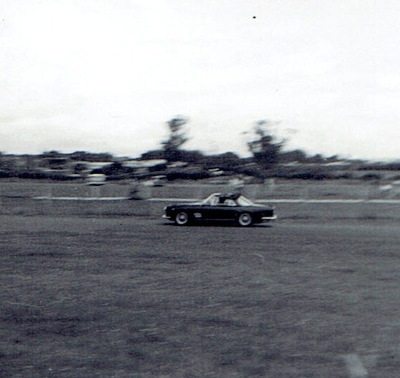 Name:  Pukekohe Jan 1967 GP #8 The Clerk of Course Car - Maserati 3500GT v2, 2CCI13112015 (2).jpg
Views: 1823
Size:  74.1 KB