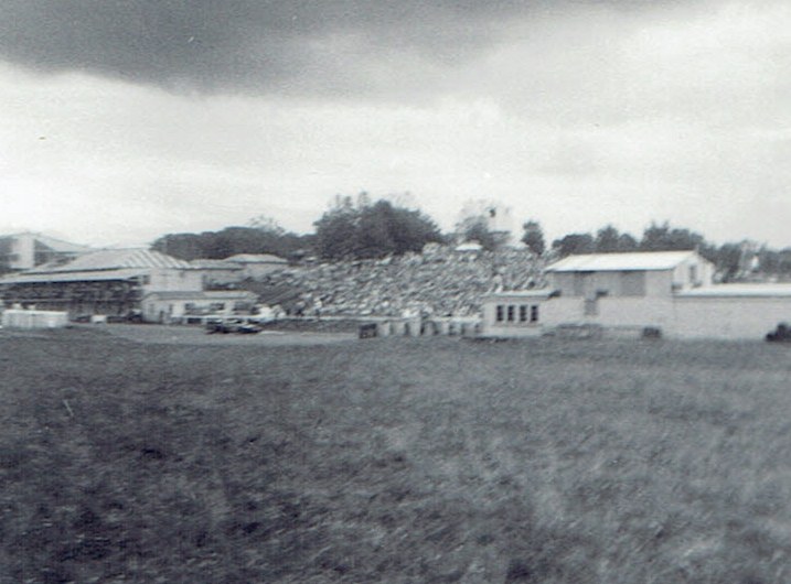 Name:  Pukekohe Jan 1967 #10 Stables corner v2, CCI13112015_0002 (2) (717x530).jpg
Views: 1543
Size:  95.7 KB