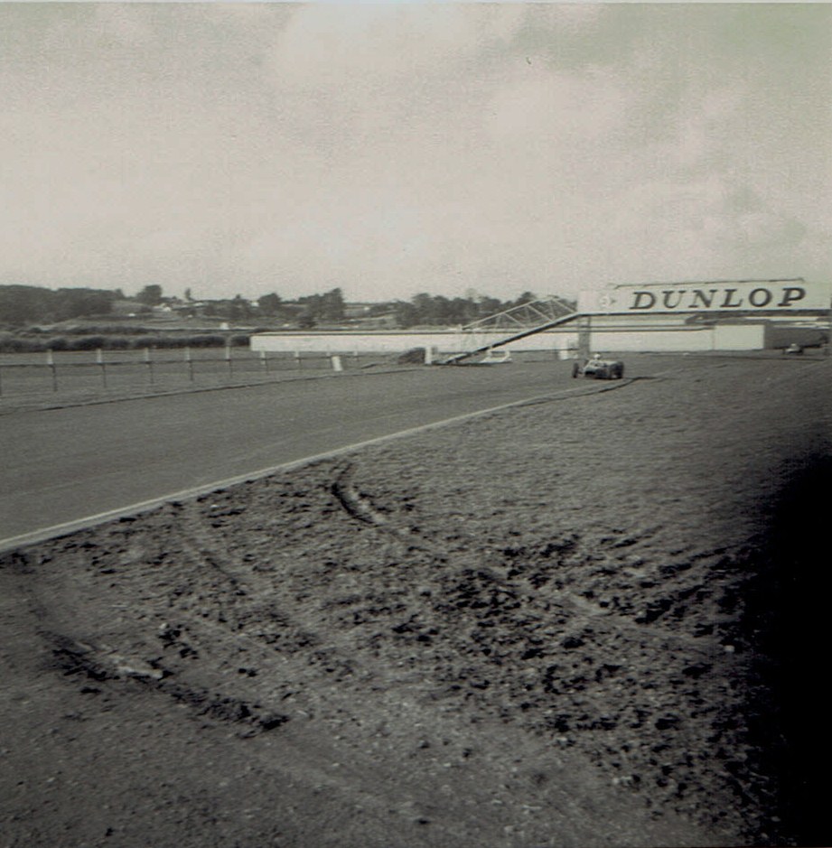 Name:  Pukekohe 1966-68 single seater CCI18112015.jpg
Views: 1782
Size:  184.1 KB