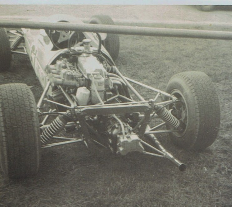 Name:  Pukekohe 1966-68 single seater rear view v2, CCI18112015_0003 (2) (744x665).jpg
Views: 1488
Size:  118.1 KB