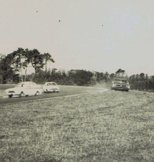 Name:  Pukekohe 1966-68 # 8 Pontiac - off & Cortinas v2, CCI20112015_0003 (774x800) (2) (515x539).jpg
Views: 2919
Size:  80.7 KB