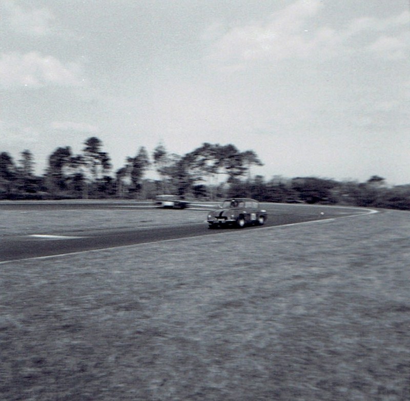 Name:  Pukekohe 1966-68 #9 Ford Anglia at hairpin CCI20112015 (800x781).jpg
Views: 2234
Size:  137.4 KB