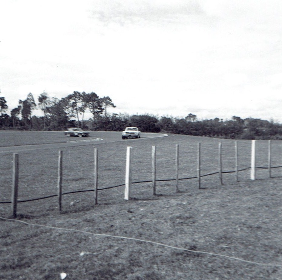 Name:  Pukekohe 1966-68 #10 Mustang and Anglia the hairpin CCI20112015_0001.jpg
Views: 2927
Size:  161.3 KB
