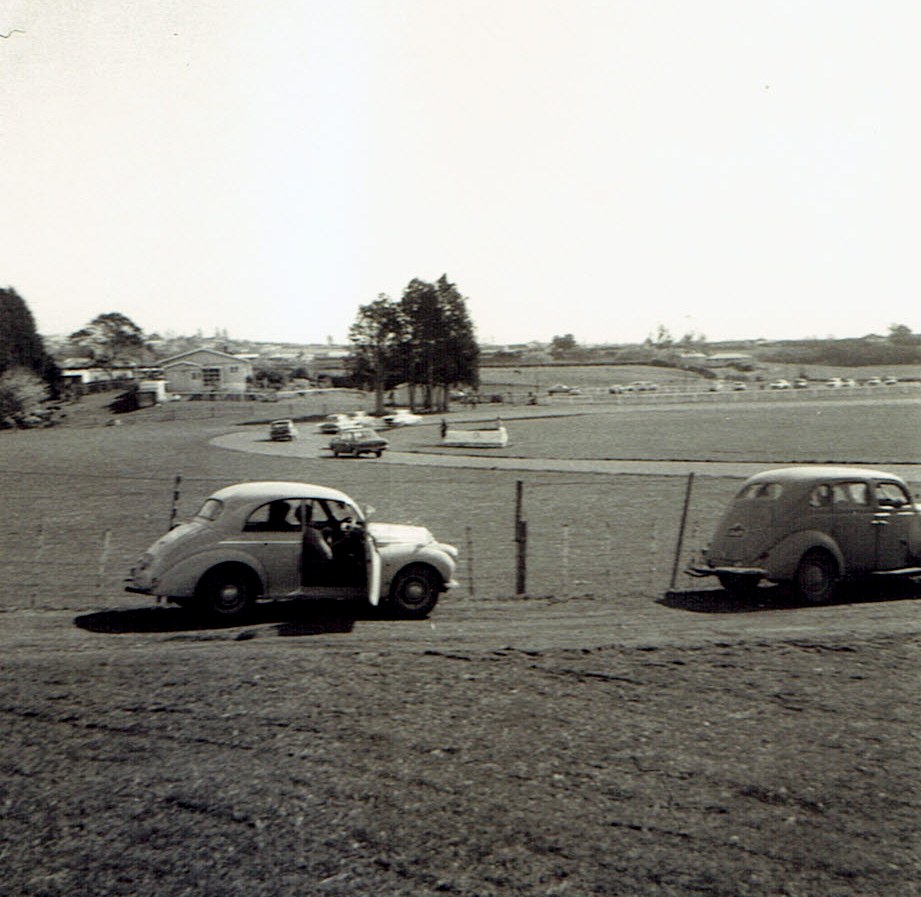 Name:  Pukekohe 1966-68 #22 the loop - early M-Minor foreground v2, CCI22112015_0004 (2).jpg
Views: 2238
Size:  168.8 KB