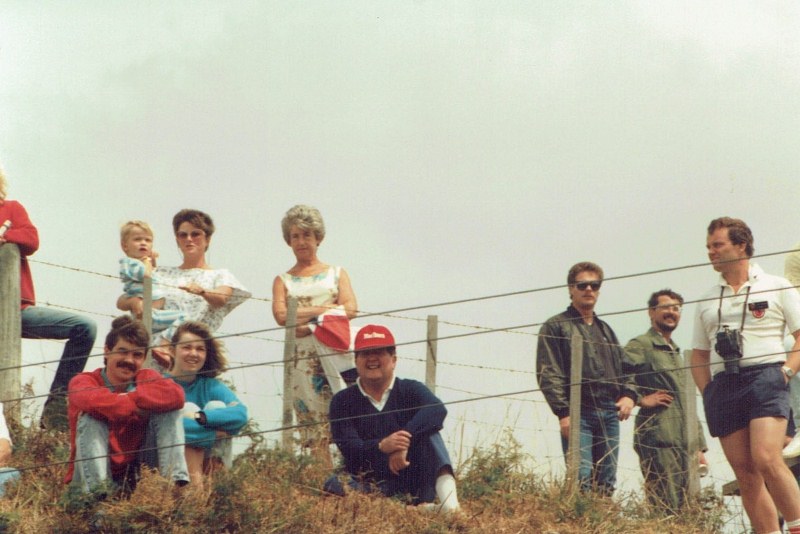Name:  AHCCNZ Otaua Hill Climb #10 1988 Spectators Ross Cammick [ R with camera ] CCI25112015_0005 (800.jpg
Views: 1448
Size:  111.9 KB