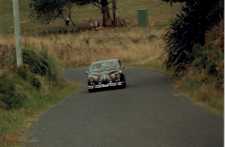 Name:  AHCCNZ Otaua Hill Climb 1985 - 88 #30 Mark 11 Jaguar #2 CCI04122015_0001 (780x508).jpg
Views: 2456
Size:  99.5 KB