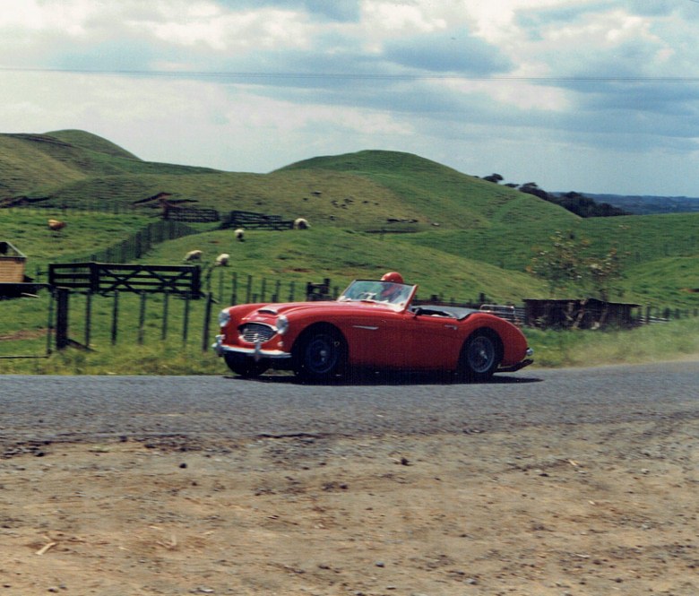 Name:  AHCCNZ Otaua Hill Climb 1985 - 88 #55 Healey 3000 CCI10122015_0003 (780x665).jpg
Views: 1257
Size:  147.6 KB