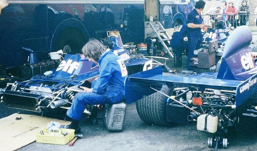 Name:  1973. Tyrrell pit.jpg
Views: 1890
Size:  107.1 KB