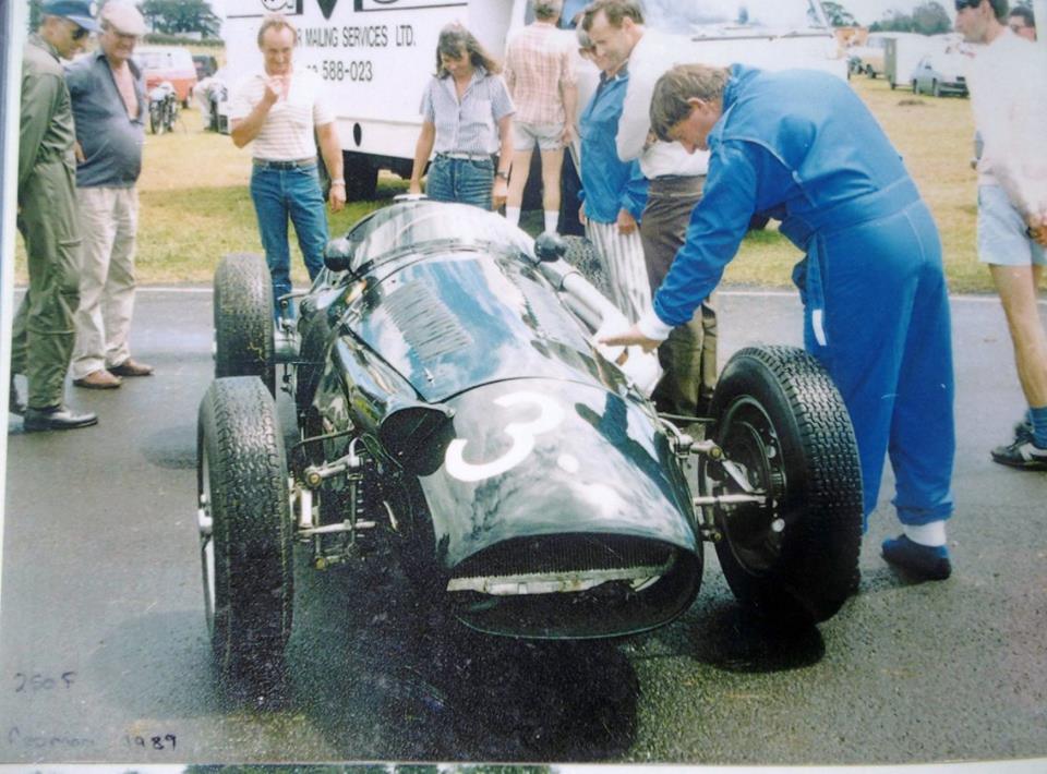 Name:  Ardmore 1989 Angus Hyslop and Chris Amon - Jim short pic v2, 12063807_1 (2).jpg
Views: 1621
Size:  113.1 KB