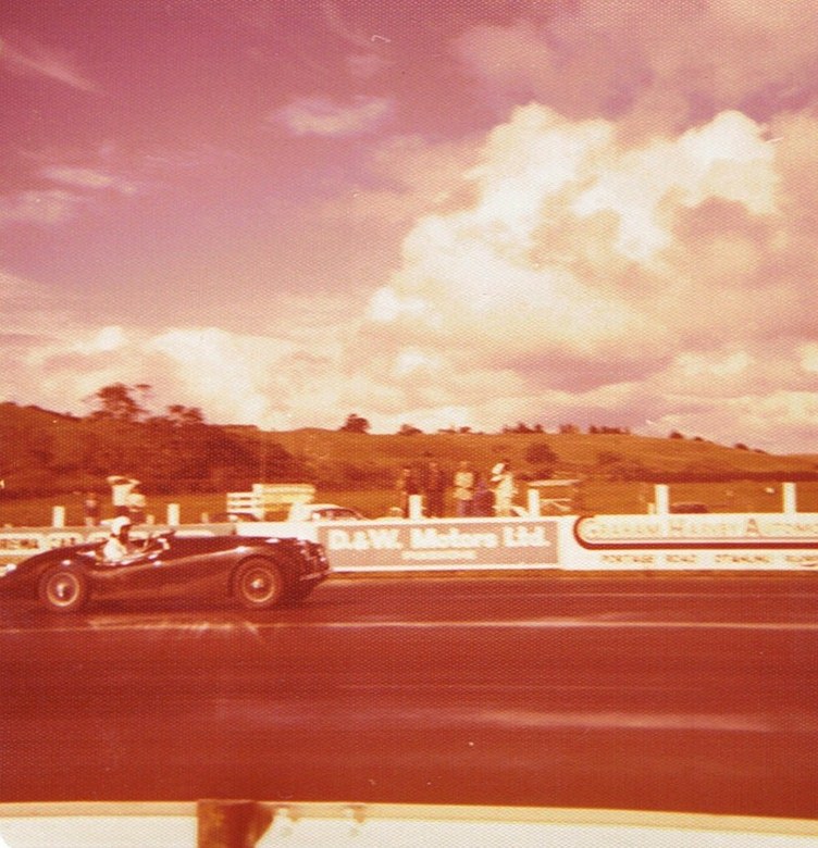 Name:  Jag Drag April 1977 #6 XK120 p1, CCI24122015_0003 (752x780).jpg
Views: 839
Size:  165.6 KB