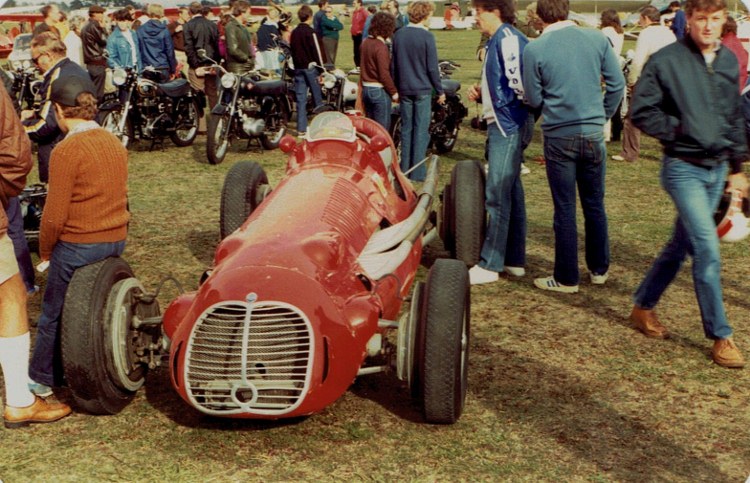 Name:  Ohakea Reunion 1982 #19 Maserati  & bikes CCI01012016 (750x483).jpg
Views: 2907
Size:  154.4 KB