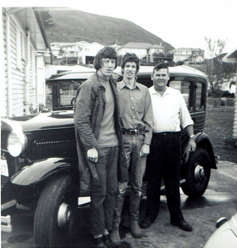 Name:  Hunua Hundred 1971 Auckland VVCC the Crew and CarCCI27092015_0002 (766x800).jpg
Views: 5911
Size:  158.5 KB