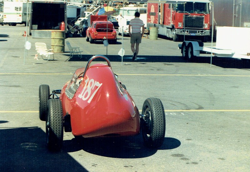 Name:  PIR 1988 #15 Italians - singel seater and a 105 CCI05012016_0002 (800x549).jpg
Views: 787
Size:  145.3 KB