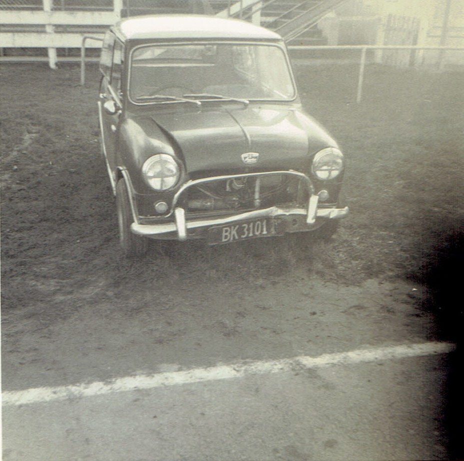 Name:  Mini, Pukekohe club meeting 1968 #3, Mike . ... !! .. CCI01092015 (2).jpg
Views: 2359
Size:  178.6 KB
