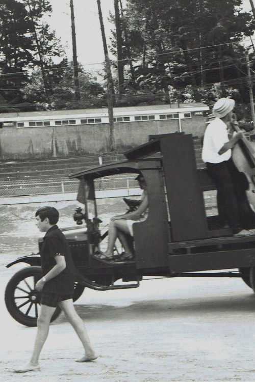Name:  Vintage Rally 1968 Western Spings #22 Model T Truck and band 2 CCI23012016_0004 (500x750) (2).jpg
Views: 4301
Size:  125.7 KB