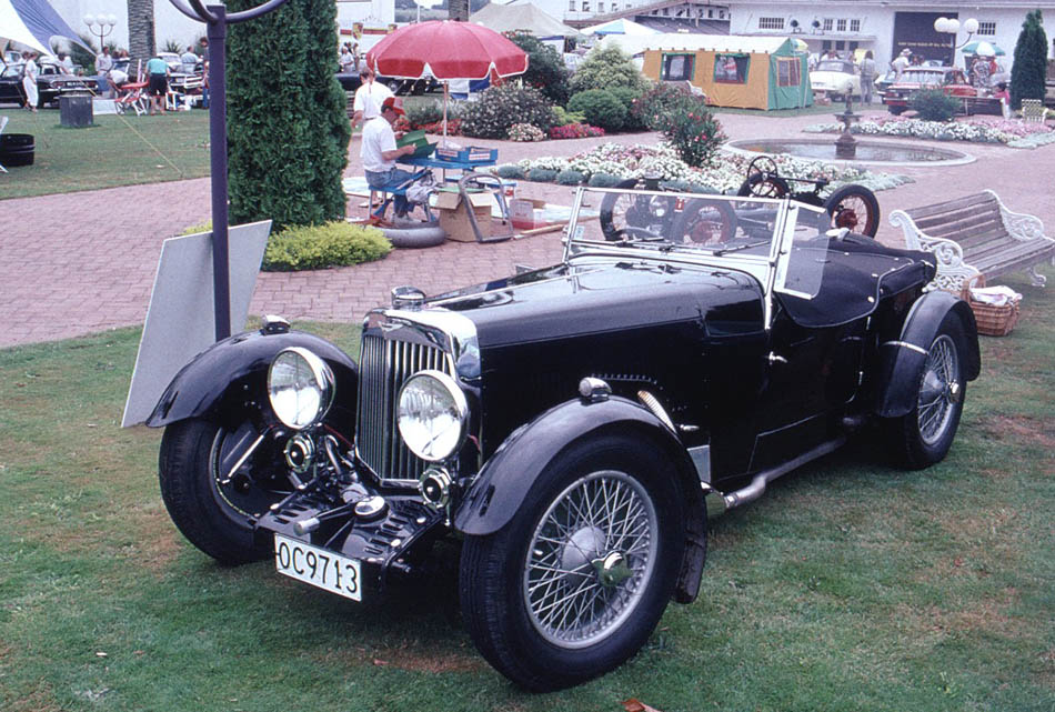 Name:  191_0210_08 Aston.jpg
Views: 964
Size:  169.4 KB