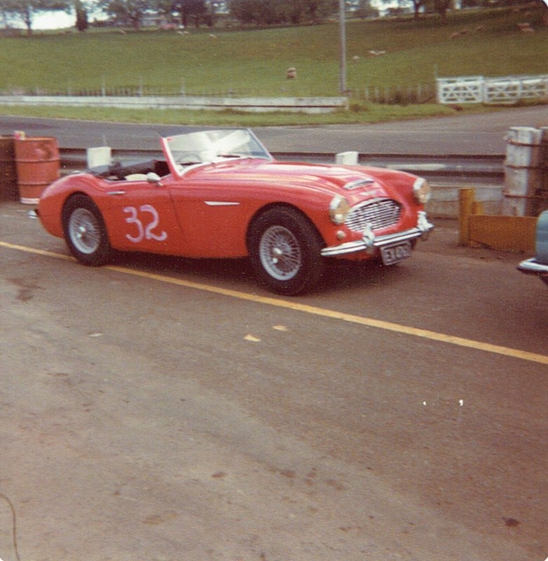 Name:  AHCCNZ events #5 Healey 3000 Cameron Mackay  1980 Pukekohe Sprints CCI11022016_0003 (781x800).jpg
Views: 1289
Size:  152.9 KB