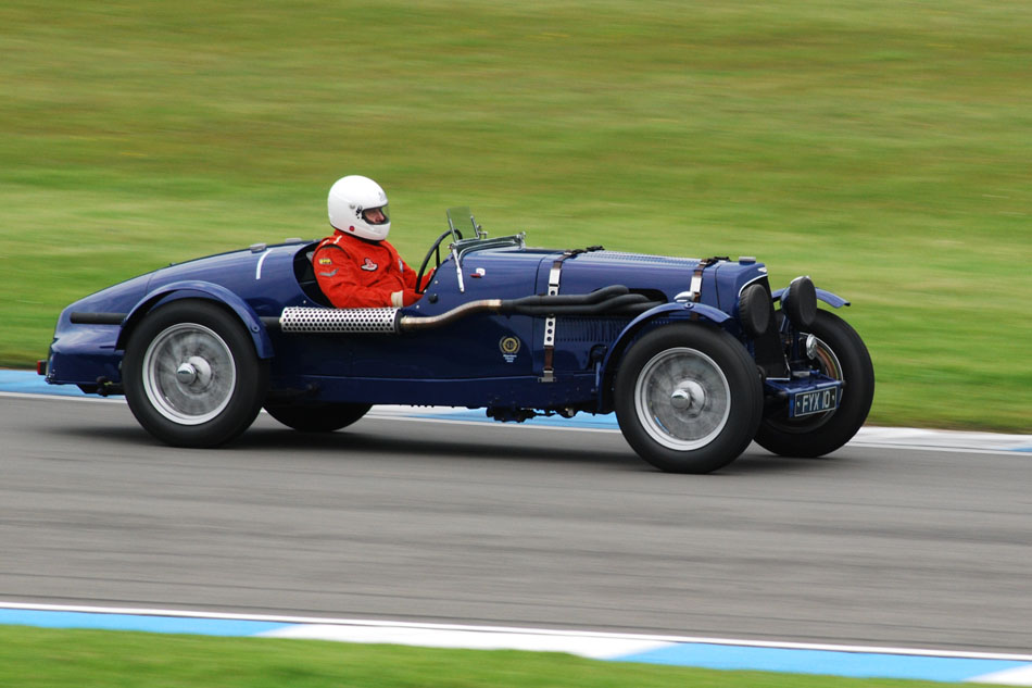 Name:  214_0607_167 Aston Martin.JPG
Views: 1156
Size:  113.6 KB