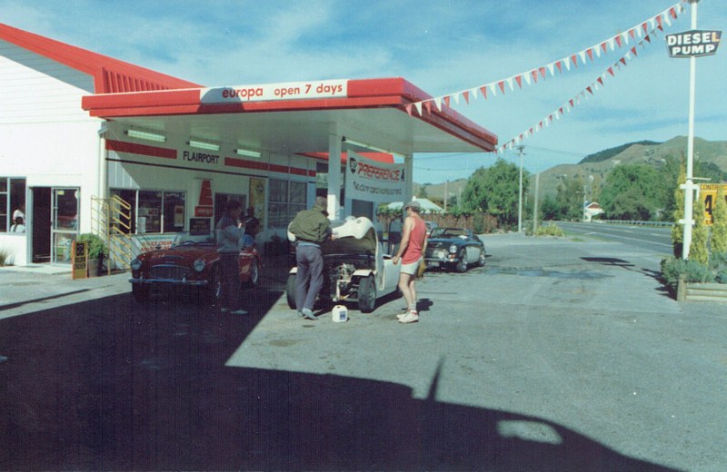 Name:  AHCCNZ events #15 1989 Masterton Rally fuel stop going home CCI22022016_0008 (800x520).jpg
Views: 763
Size:  118.5 KB