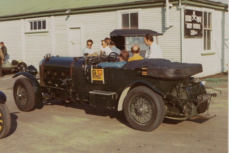 Name:  Vintage Rally 1972 #35 1930 Bentley moving off 26 CCI06052016_0003 (800x533).jpg
Views: 4979
Size:  126.0 KB