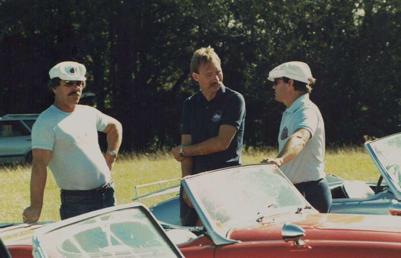 Name:  AHCCNZ events #135 1987 Rotorua Rally people 2,  Bernie, Ross l to r CCI15052016_0008 (800x514).jpg
Views: 1263
Size:  111.7 KB