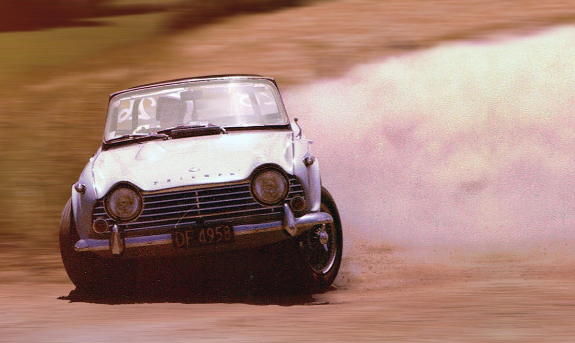 Name:  Roger Dowding. TR 4 A. NZ hill climb. 1980.jpg
Views: 703
Size:  151.6 KB