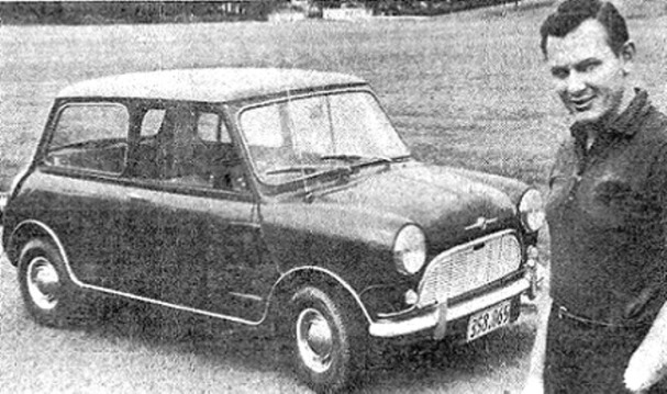 Name:  Bruce with the Mini ..jpg
Views: 1879
Size:  84.5 KB