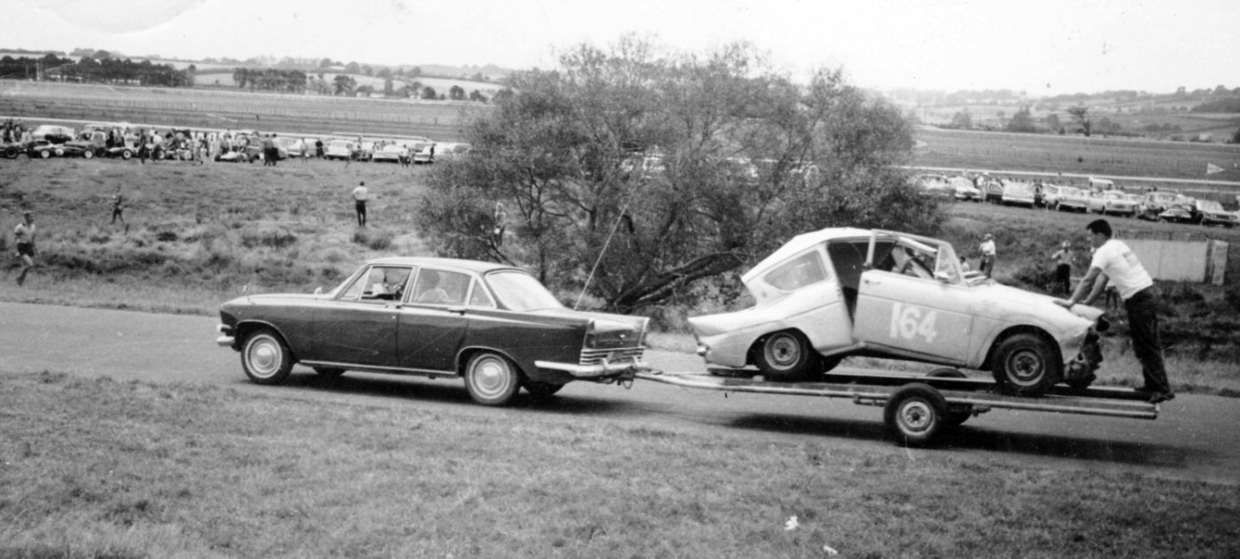 Name:  Dave Durie, Anglia Pukekohe April 1965r.jpg
Views: 1394
Size:  155.3 KB