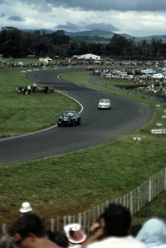 Name:  06 Early Pukekohe f006.jpg
Views: 1813
Size:  107.5 KB