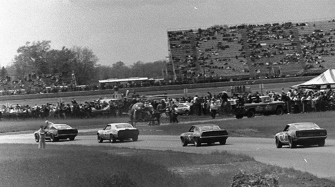 Name:  1969 MIS  Kwech accident scene.jpg
Views: 1966
Size:  91.7 KB