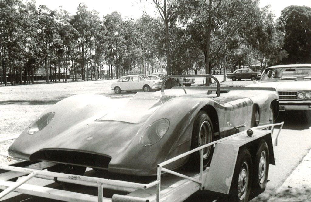 Name:  1970 Australian sports car Warwick Farm.jpg
Views: 985
Size:  169.0 KB