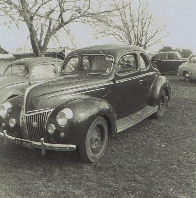 Name:  Ford V8 Coupe - Rob Williams  Fr. v2, CCI14102015_0003 (2) (795x800).jpg
Views: 1507
Size:  173.5 KB