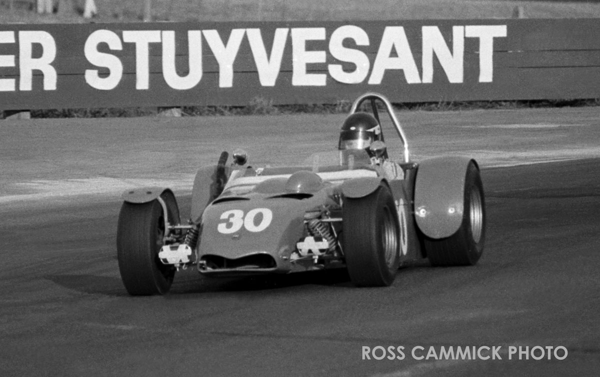 Name:  Hatton-Rothmans-Chicane-Puk.jpg
Views: 1695
Size:  140.0 KB