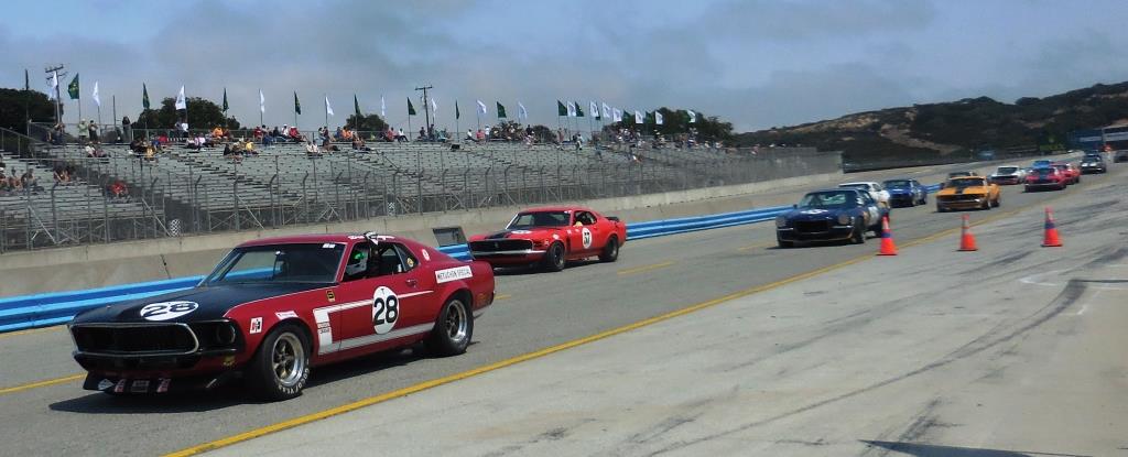 Name:  1969 Boss 302 leading a Trans Am bunch to the start..jpg
Views: 635
Size:  125.5 KB