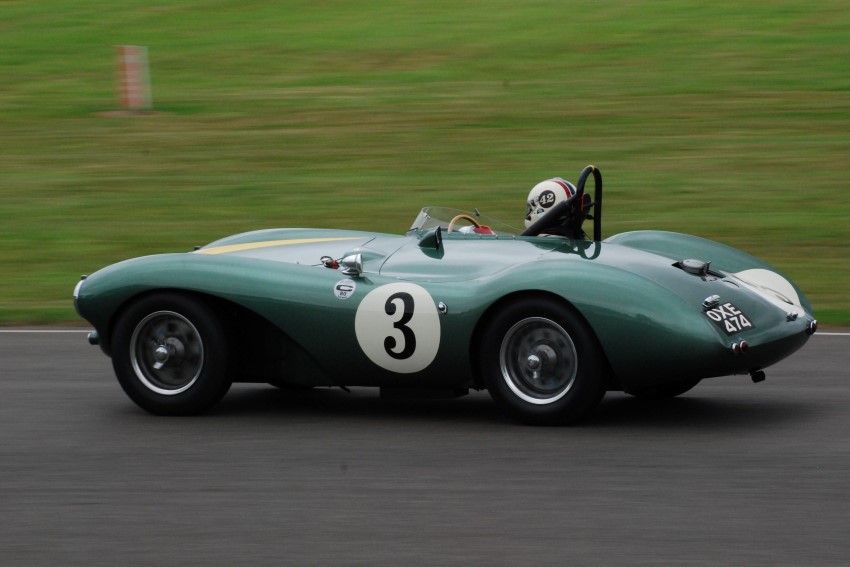 Name:  216_0909_587 Aston Martin.JPG
Views: 1005
Size:  108.7 KB