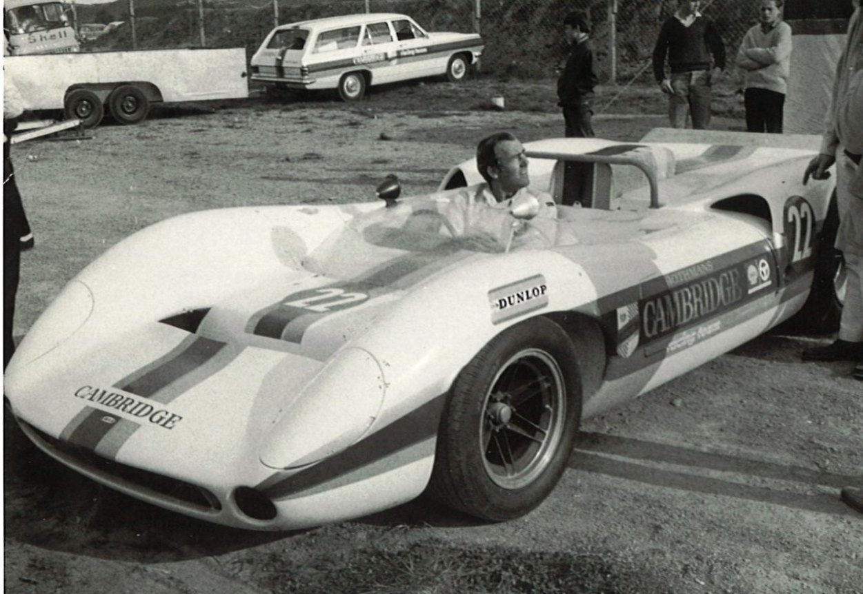 Name:  Jim Boyd. Oct. 1969. Lola T 70.jpg
Views: 1287
Size:  181.8 KB
