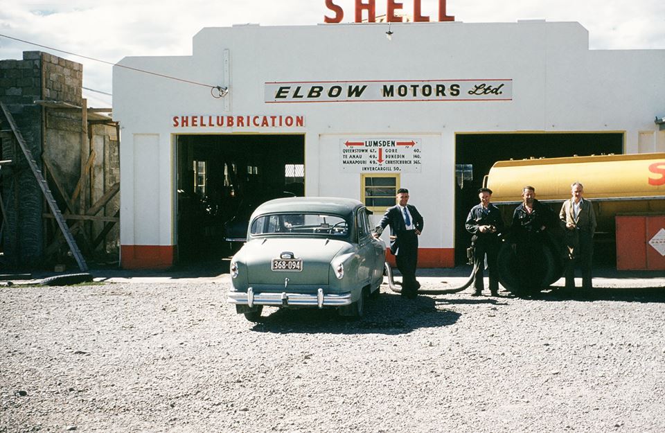 Name:  Elbow Motors Lumsden .. late 1950's ...jpg
Views: 1526
Size:  130.2 KB